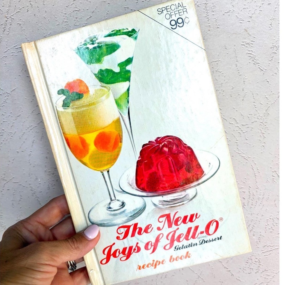 Vintage The New Joys of Jell-O Gelatin Dessert Recipe Book Hardcover Retro 1970s